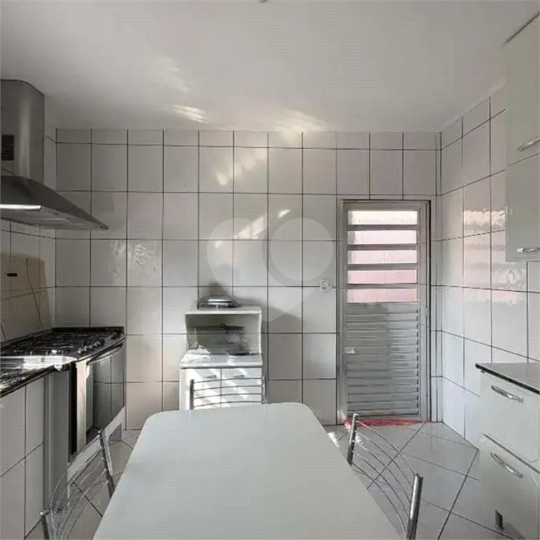 Casa à venda com 3 quartos em Vila dos Remédios, São Paulo, SP