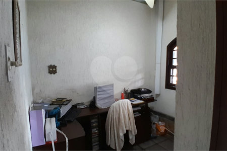 Casa à venda com 4 quartos, sendo 1 suíte, em Bangu, Rio de Janeiro, RJ