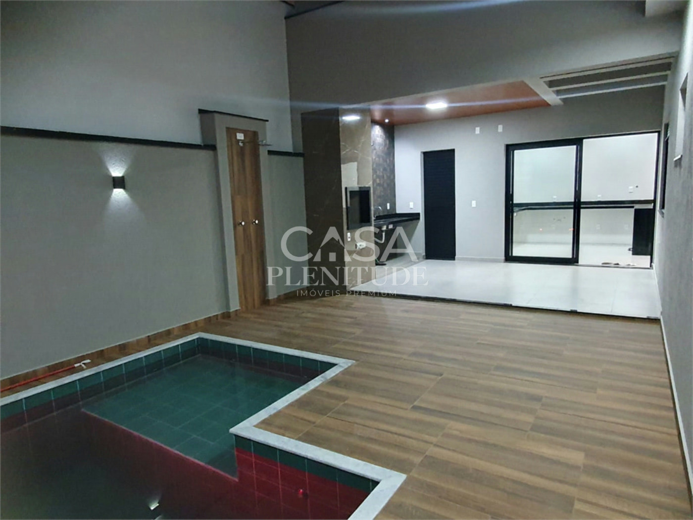 Casa em condomínio à venda com 3 suítes em Iporanga, Sorocaba, SP