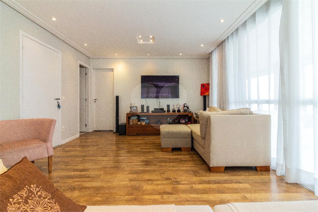 Apartamento à venda com 4 quartos, sendo 2 suítes, em Santana, São Paulo, SP