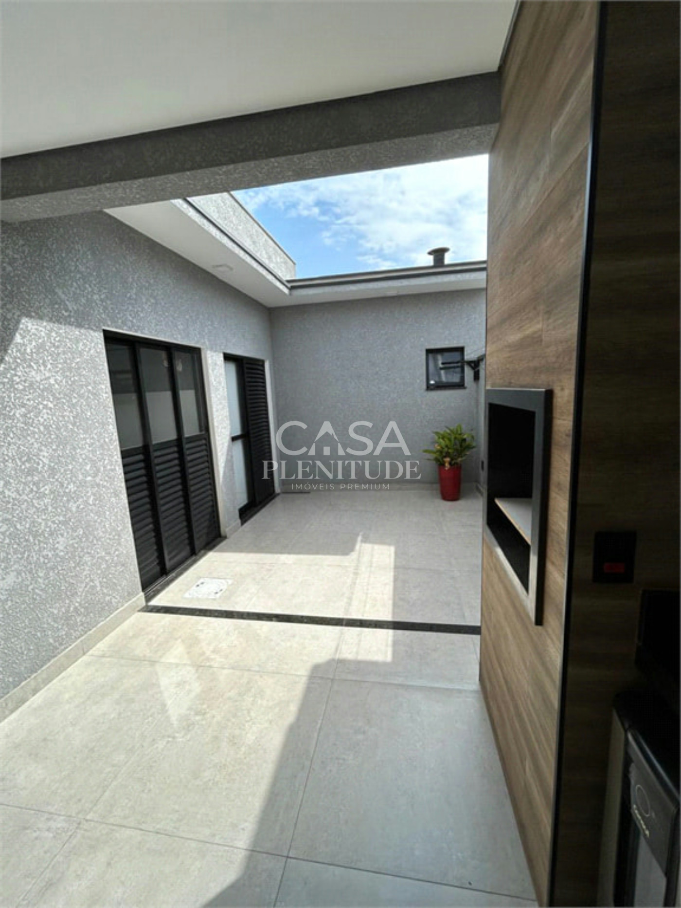 Terreno em condomínio à venda com 3 quartos, sendo 1 suíte,  em Cajuru do Sul, Sorocaba, SP