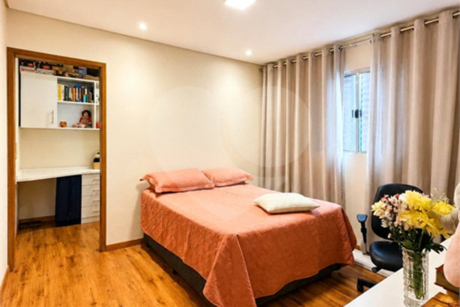 Casa à venda com 5 quartos, sendo 1 suíte, em Parque Edu Chaves, São Paulo, SP