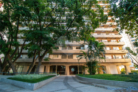 Apartamento à venda com 3 quartos, sendo 1 suíte, em Alto da Boa Vista, São Paulo, SP