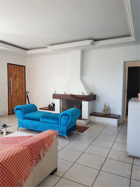 Casa à venda com 4 quartos, sendo 2 suítes, no condomínio Ibiratiba, São Paulo - SP