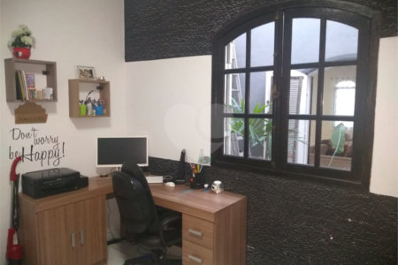 Casa Térrea à venda com 3 suítes em Jardim São Pedro, Mogi das Cruzes, SP