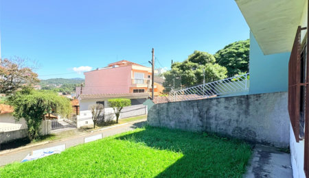 Casa Térrea à venda com 3 quartos, sendo 1 suíte,  em Jardim Floresta, São Paulo, SP