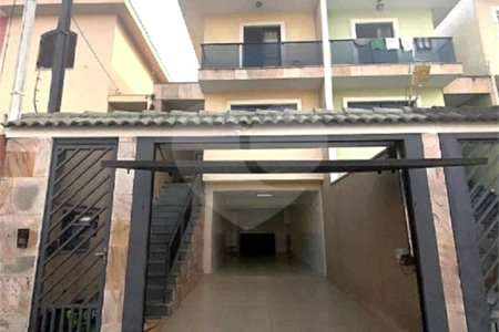Sobrado à venda com 3 quartos, sendo 1 suíte, em Vila Nivi, São Paulo, SP