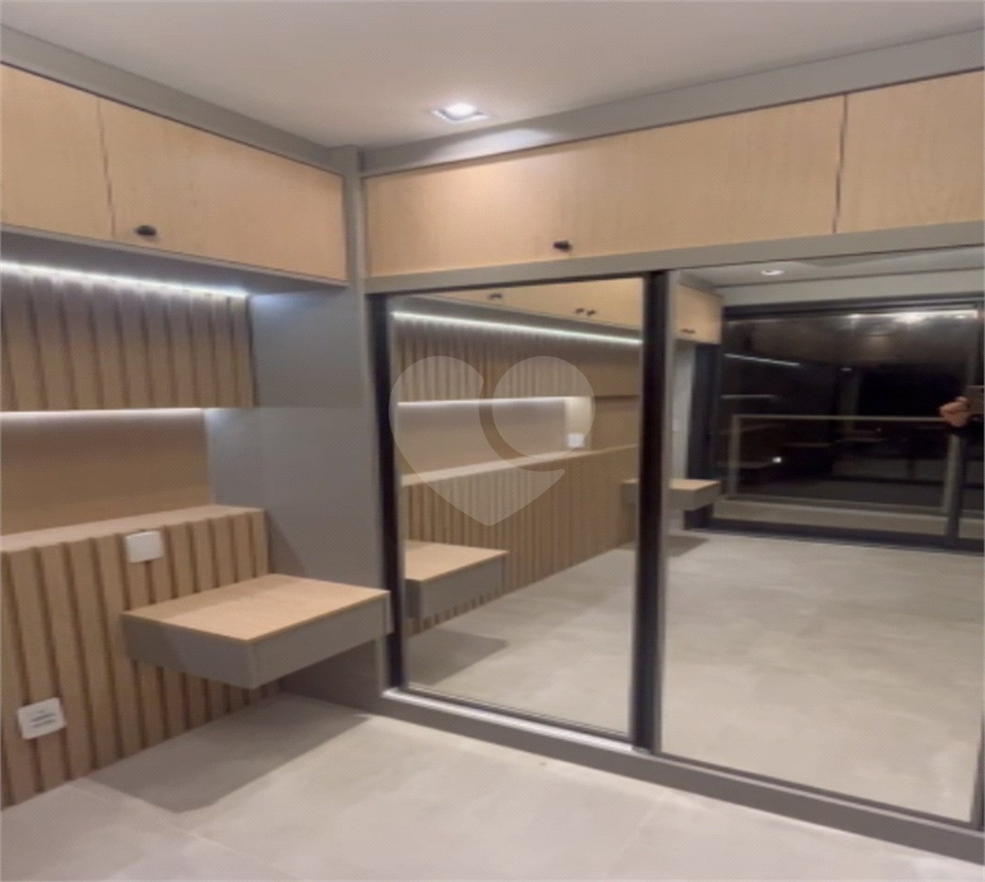 Apartamento à venda ou para alugar com 1 suíte em Pinheiros, São Paulo, SP