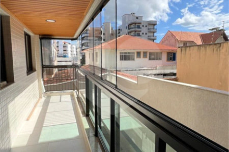Apartamento à venda com 3 quartos, sendo 1 suíte, em Vila Nova, Cabo Frio, RJ