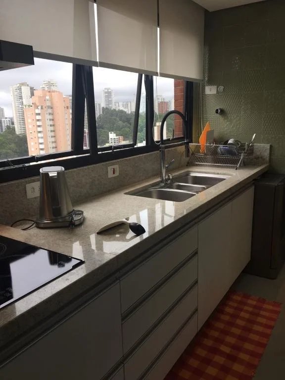 Apartamento à venda com 3 suítes em Vila Andrade, São Paulo, SP