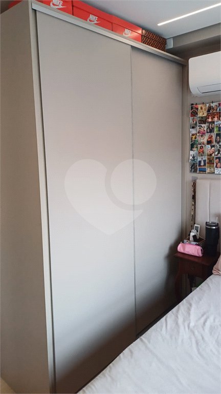 Apartamento a venda na Saúde 2 dormitórios com 2 vagas de garagem demarcadas. Aceita e estuda Permuta.
