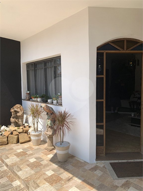 Sobrado à venda com 4 quartos, sendo 3 suítes,  em Jardim Alvinópolis, Atibaia, SP
