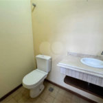 Casa à venda com 3 quartos, sendo 1 suíte,  no condomínio Residencial Recanto dos Paturis, Vinhedo - SP