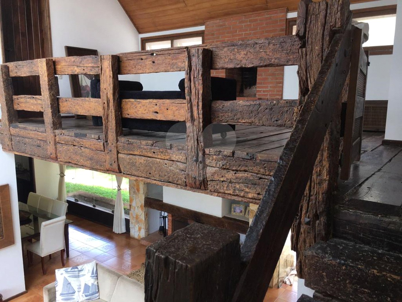 Casa à venda com 3 quartos, sendo 1 suíte, no condomínio Lago Azul, Araçoiaba da Serra - SP