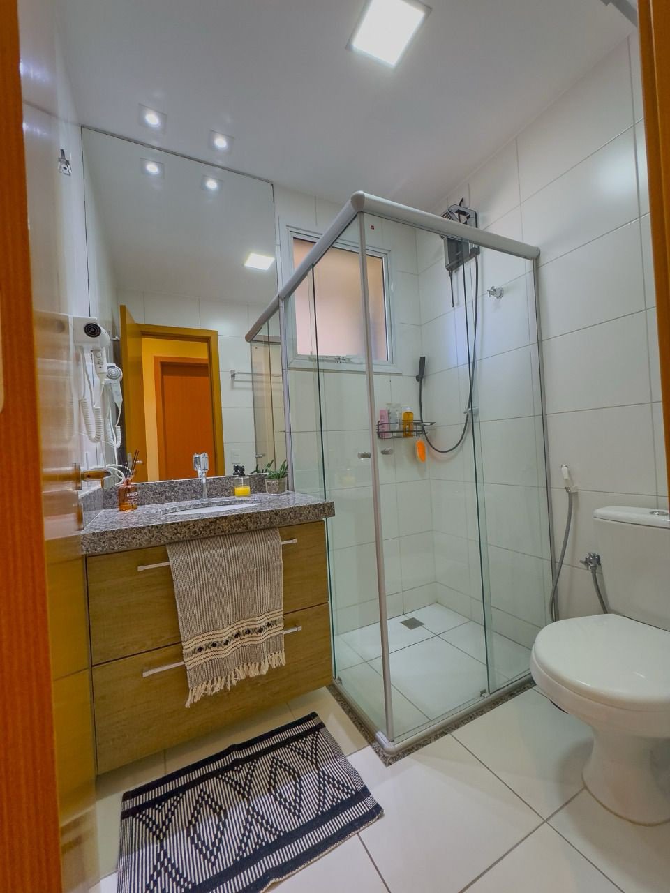 Apartamento à venda com 3 quartos, sendo 1 suíte, em Vila Guaíra, Presidente Prudente, SP
