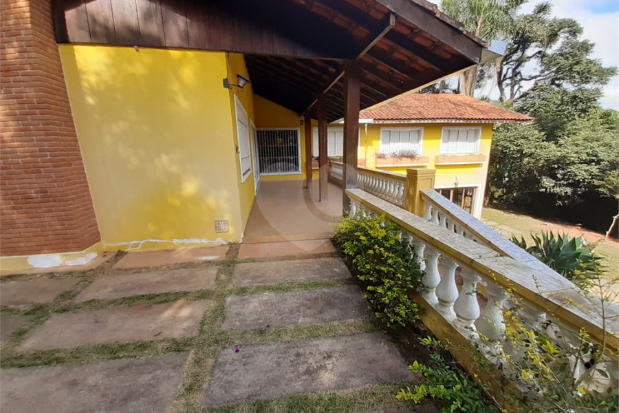 Casa Térrea à venda com 4 quartos, sendo 2 suítes, em Serra da Cantareira, Mairiporã, SP