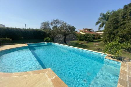 Casa à venda com 6 quartos, sendo 5 suítes, no condomínio Monte Belo, Salto - SP