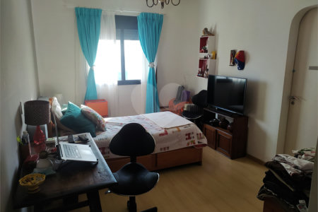 Apartamento à venda com 4 suítes em Jardim Marajoara, São Paulo, SP
