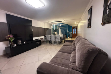 Sobrado à venda com 3 quartos, sendo 1 suíte, em Alto da Mooca, São Paulo, SP