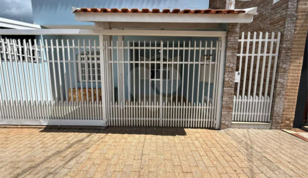 Casa à venda com 2 quartos em Jardim Itália, Itapetininga, SP