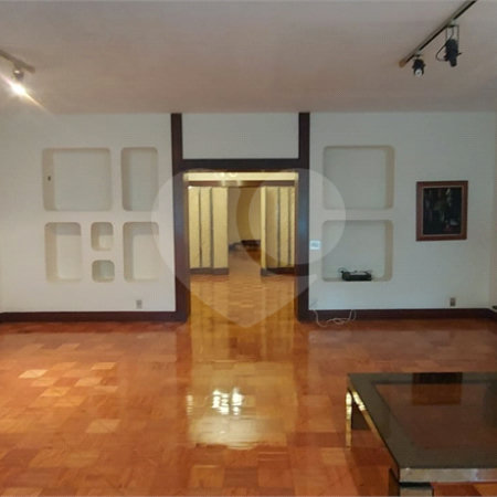 Apartamento à venda com 4 quartos, sendo 1 suíte,  em Laranjeiras, Rio de Janeiro, RJ