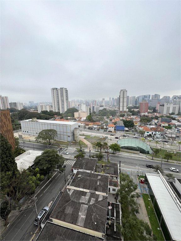 Apartamento à venda com 1 quarto em Santo Amaro, São Paulo, SP