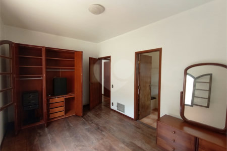 Casa à venda com 4 quartos, sendo 1 suíte,  no Centro, Itapetininga, SP