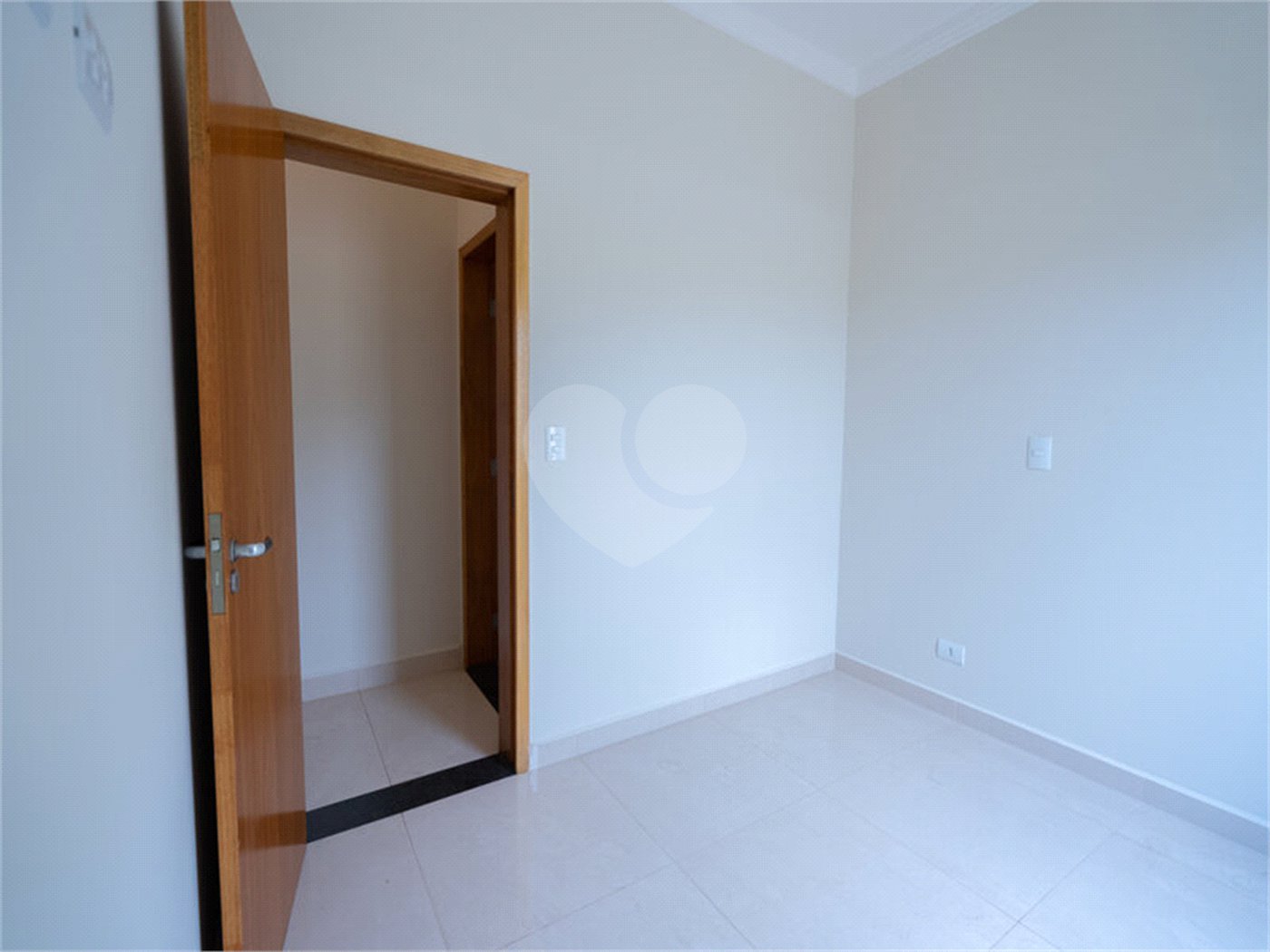 Casa à venda com 5 suítes no condomínio Lagos D´icaraí, Salto - SP