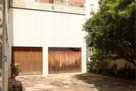 Casa à venda com 3 quartos no condomínio Paderewsky, São Paulo - SP