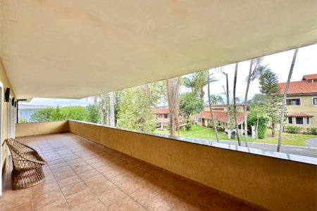 Casa á venda – Granja Viana