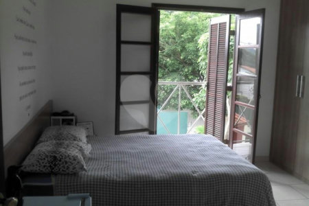 Sobrado à venda com 3 quartos, sendo 1 suíte, em Fazenda Morumbi, São Paulo, SP