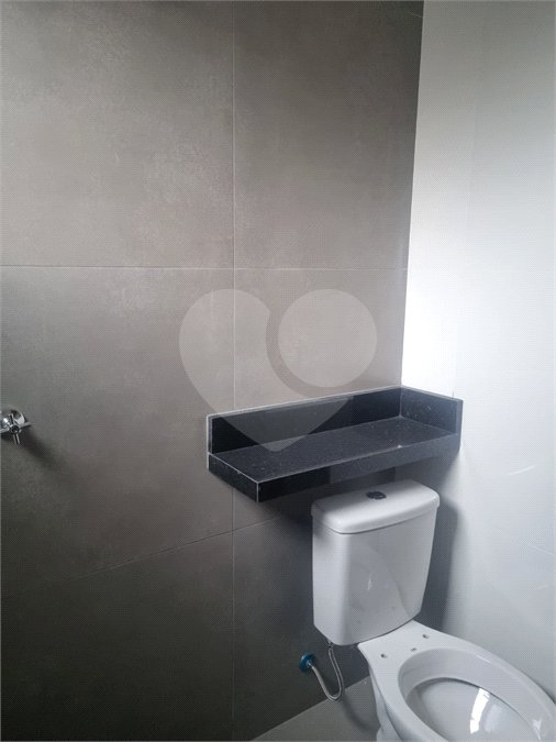 Sobrado à venda com 3 quartos, sendo 1 suíte, em Vila São Paulo, São Paulo, SP
