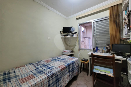 Sobrado à venda com 5 quartos, sendo 2 suítes, em Jardim Vera Cruz, São Paulo, SP