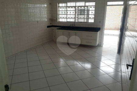 Sobrado à venda com 3 quartos em Jardim Franca, São Paulo, SP