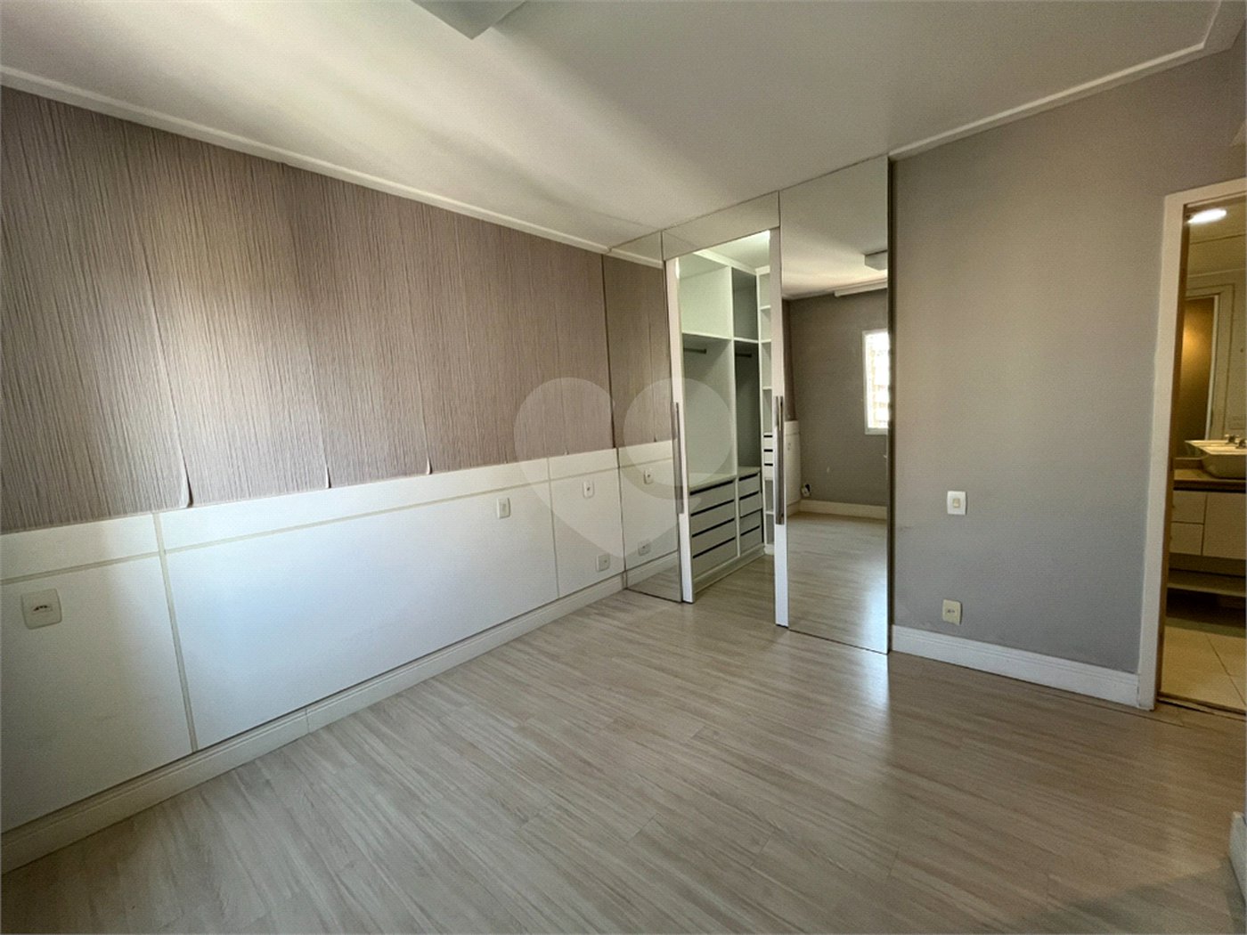 Apartamento à venda com 3 suítes em Mooca, São Paulo, SP