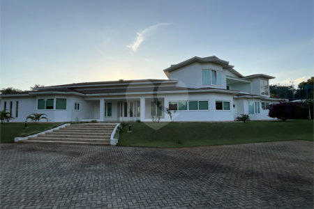 Casa à venda com 6 quartos, sendo 5 suítes, no condomínio City Castelo, Itu - SP