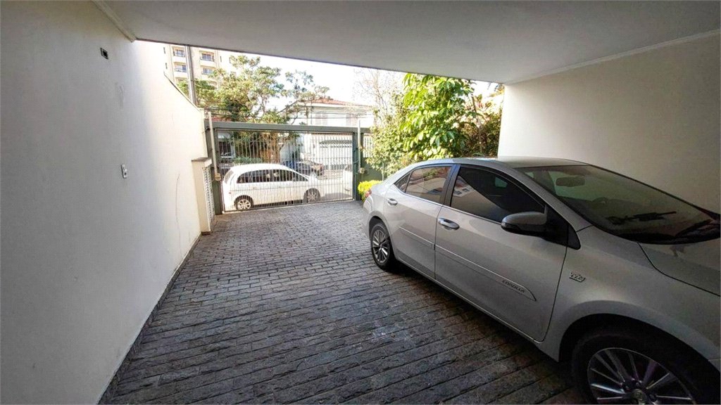 Casa à venda com 6 quartos, sendo 3 suítes, em Jardim Brasil (zona Sul), São Paulo, SP