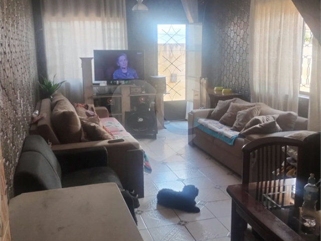 Sobrado à venda com 3 quartos, sendo 1 suíte,  em Tremembé, São Paulo, SP