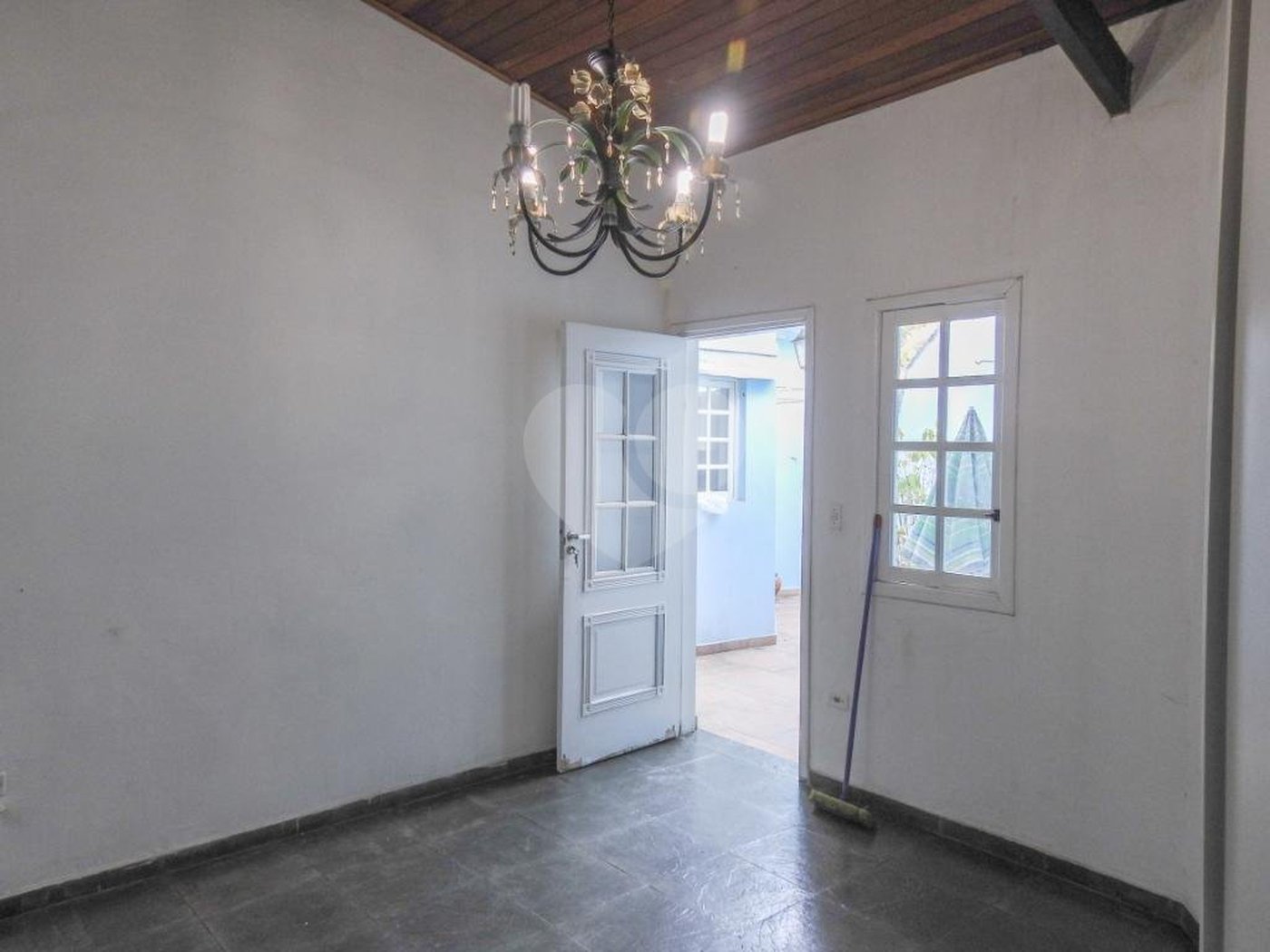 Casa Térrea à venda com 4 quartos, sendo 2 suítes, em Jardim das Bandeiras, São Paulo, SP