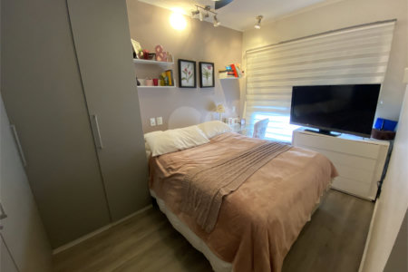 Apartamento à venda com 2 quartos, sendo 1 suíte,  em Vila Monumento, São Paulo, SP