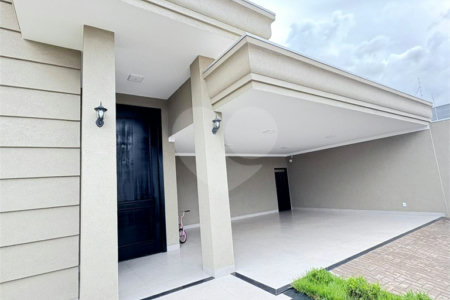 Casa à venda com 3 suítes em Jardim Bom Jesus, Inocência, MS