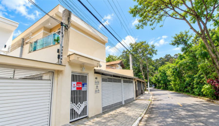 Casa à venda com 3 quartos, sendo 1 suíte,  em Jardim Leonor Mendes de Barros, São Paulo, SP