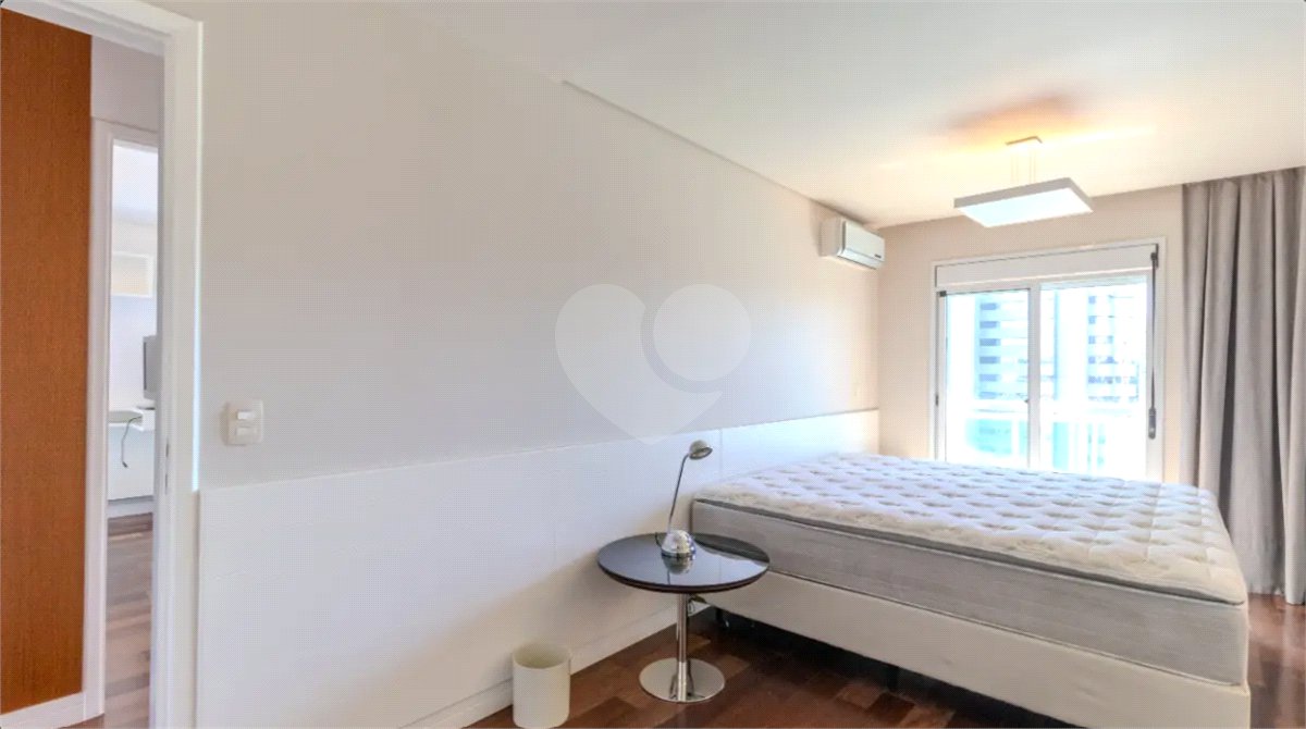Apartamento à venda com 4 quartos, sendo 3 suítes, em Cidade Monções, São Paulo, SP