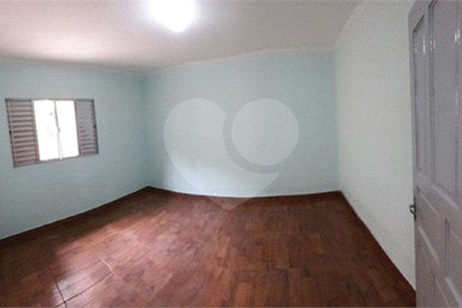 Sobrado à venda com 6 quartos em Jardim Quarto Centenário, Mauá, SP