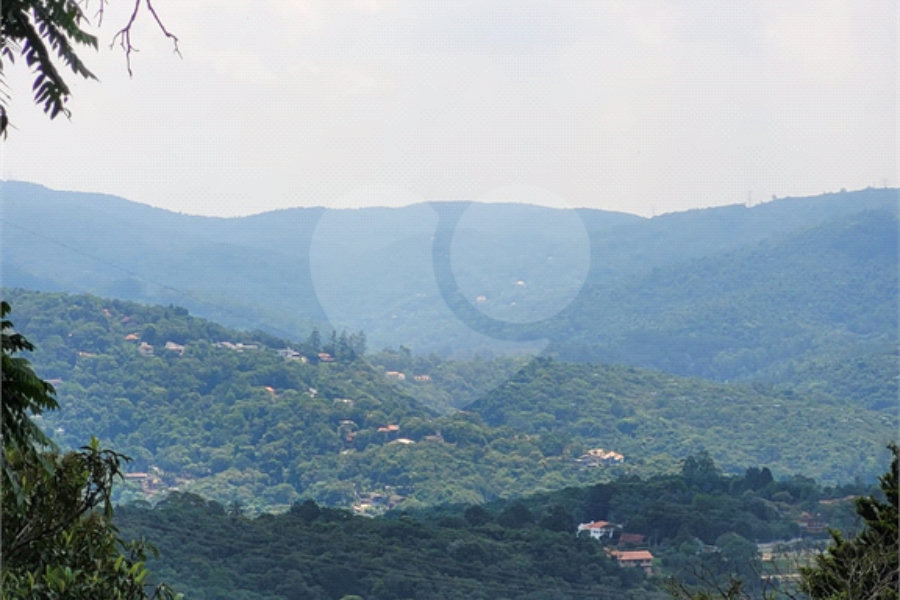 Casa à venda com 3 suítes em Serra da Cantareira, Mairiporã, SP
