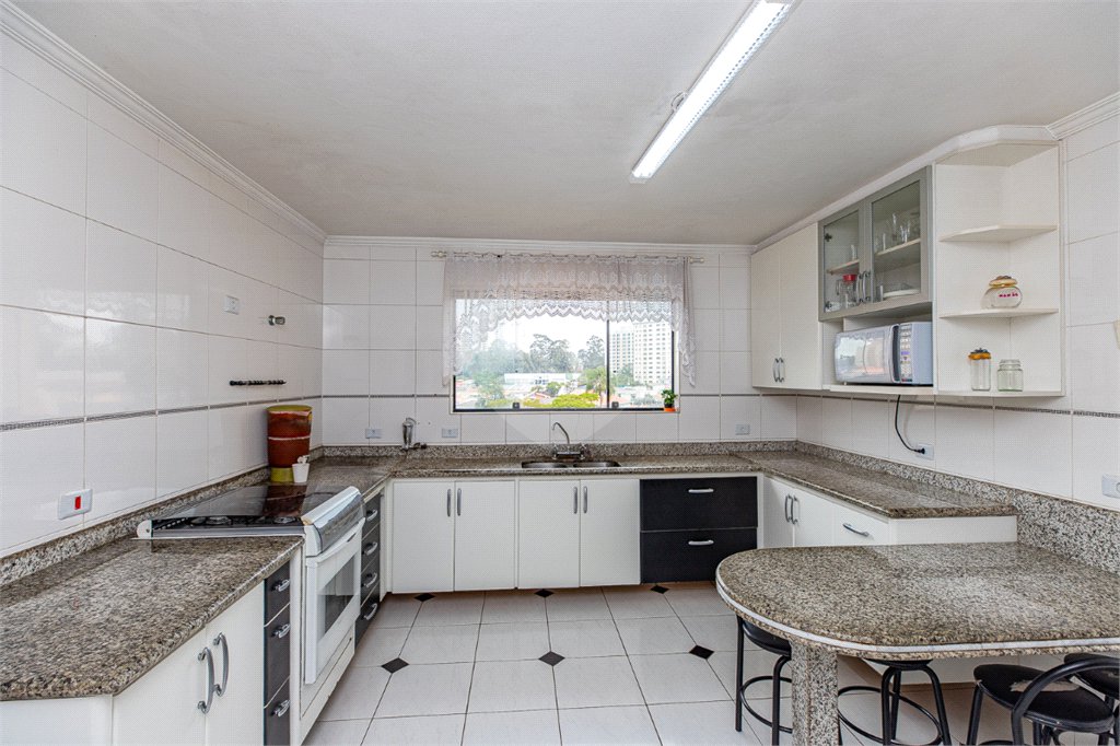 Sobrado à venda com 3 quartos, sendo 1 suíte, em Jardim Prudência, São Paulo, SP