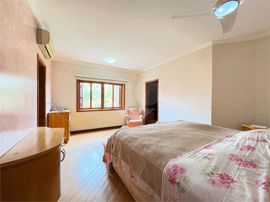 Casa a Venda no Condomínio Vista Alegre - Sede em Vinhedo/SP