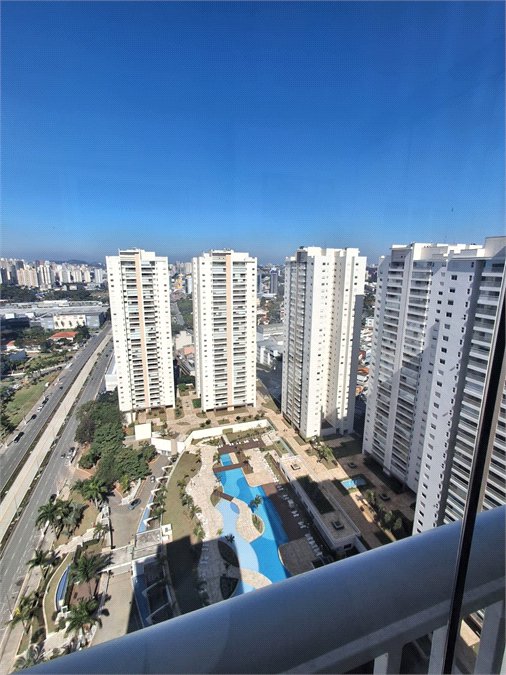 Apartamento à venda com 3 quartos, sendo 1 suíte, no Centro, São Bernardo do Campo, SP
