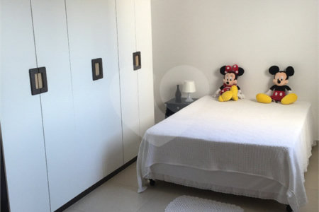 Casa à venda com 3 suítes no condomínio Lago da Serra, Araçoiaba da Serra - SP