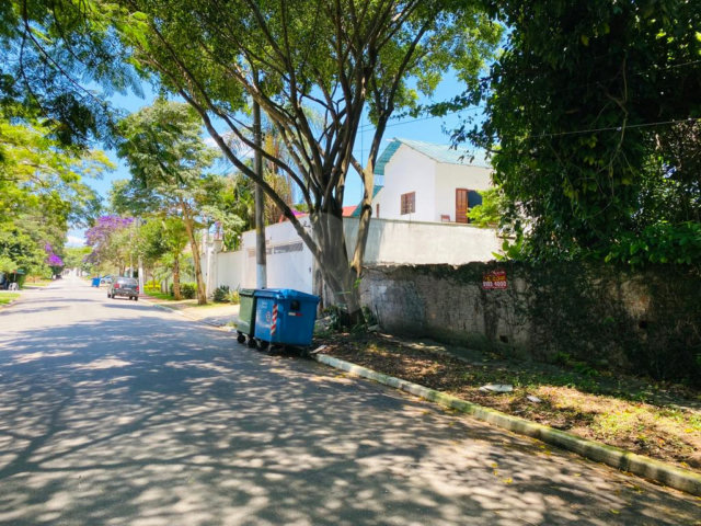 Terreno à venda em Interlagos, São Paulo, SP